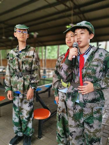 灶台经纬藏玄机，五感迷宫寻一味