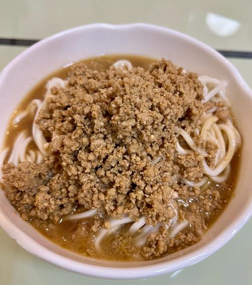 🍜 锁屏通知：师父说，汤是碗里的镜子